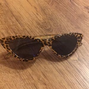 Cheetah print sunglasses